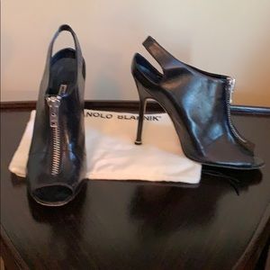 Manolo Blahnik black leather open toed booties 39